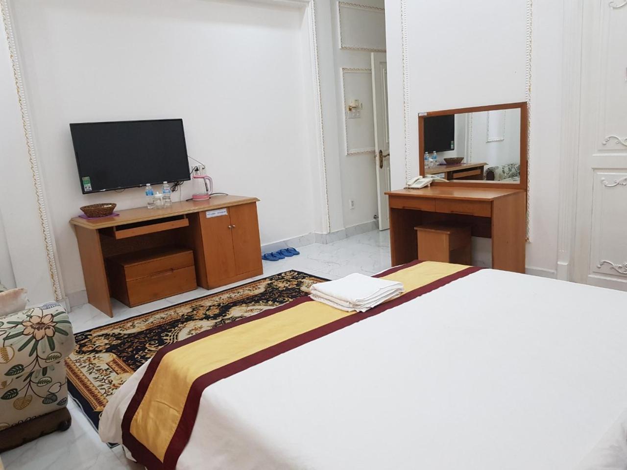 Kim Cuong - Hotel Near Tan Son Nhat Airport Ho Chi Minh-stad Buitenkant foto